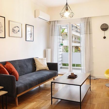 Comfort & Relax Apartment In Athens Riviera المظهر الخارجي الصورة